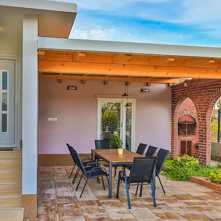 Villa House 