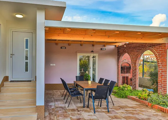 Villa House 