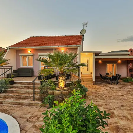 Villa House 
