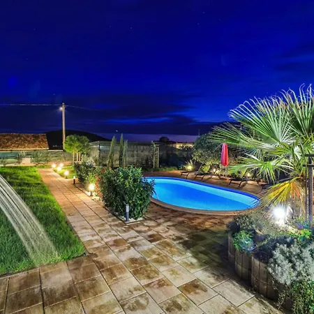 Villa House 