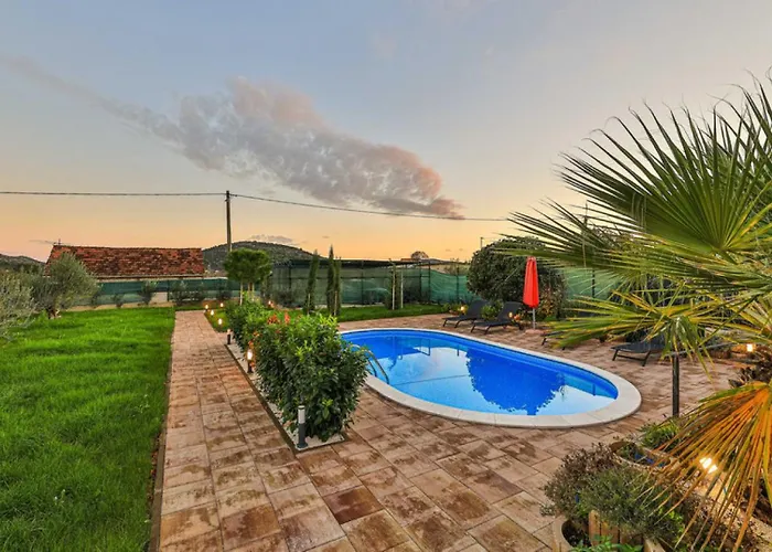 Villa House 